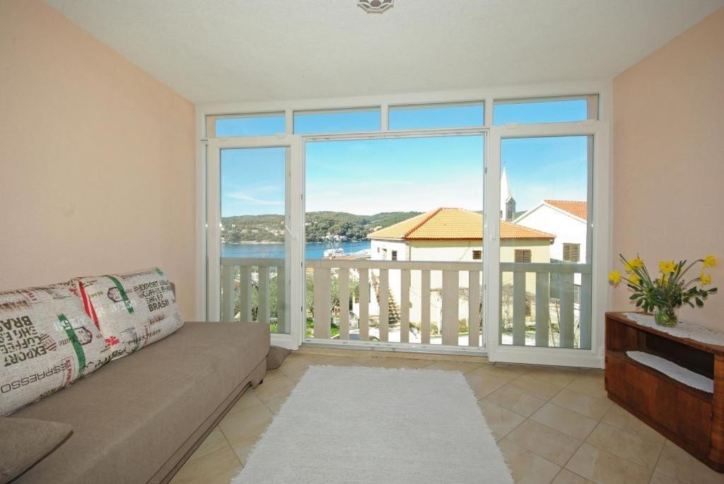 Apartments Villa Rose Sumartin Exterior photo